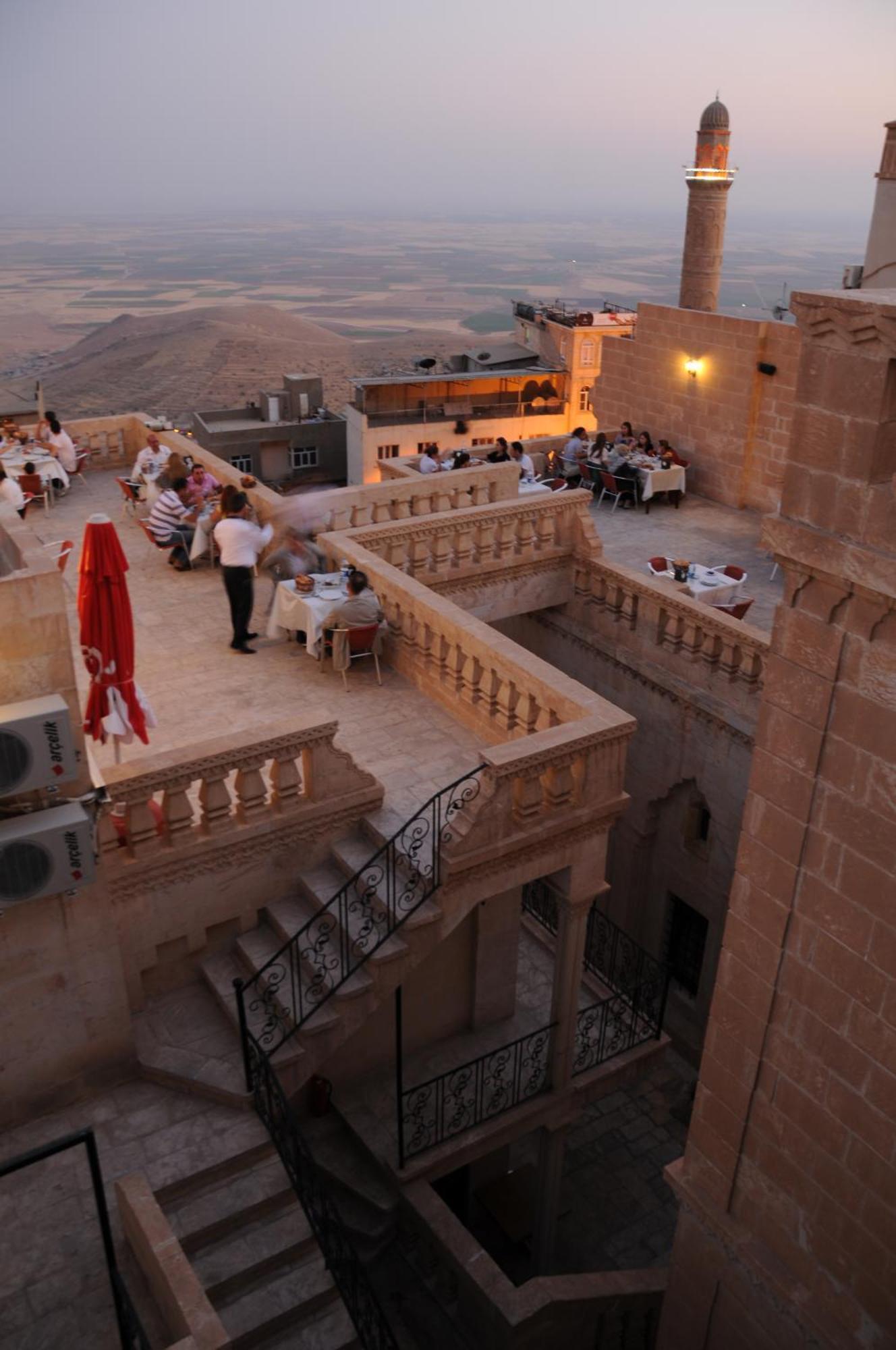 Zinciriye Hotel Mardin Exteriör bild
