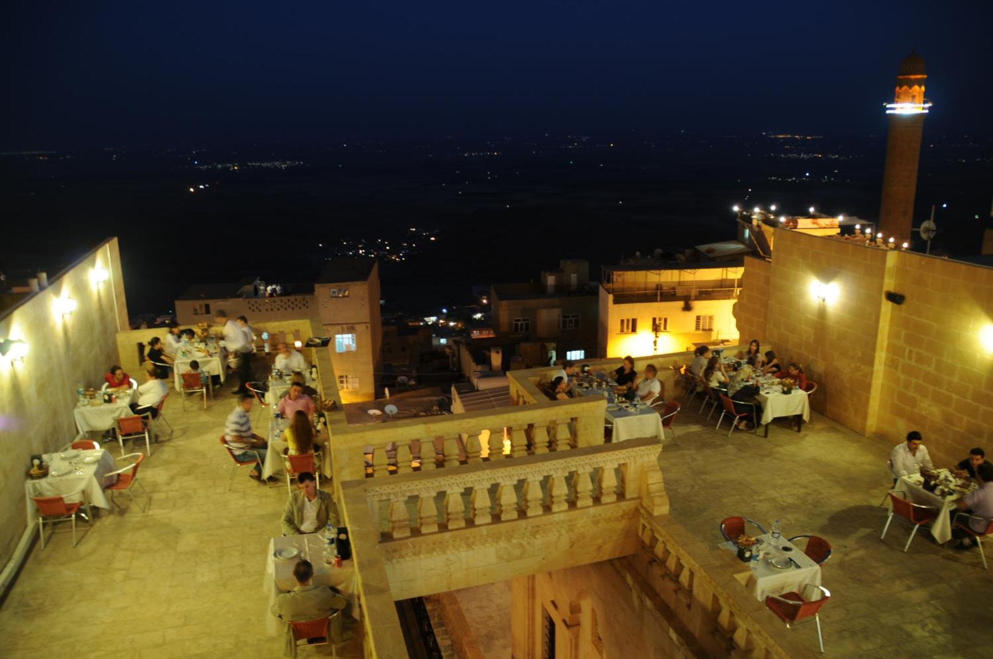 Zinciriye Hotel Mardin Exteriör bild
