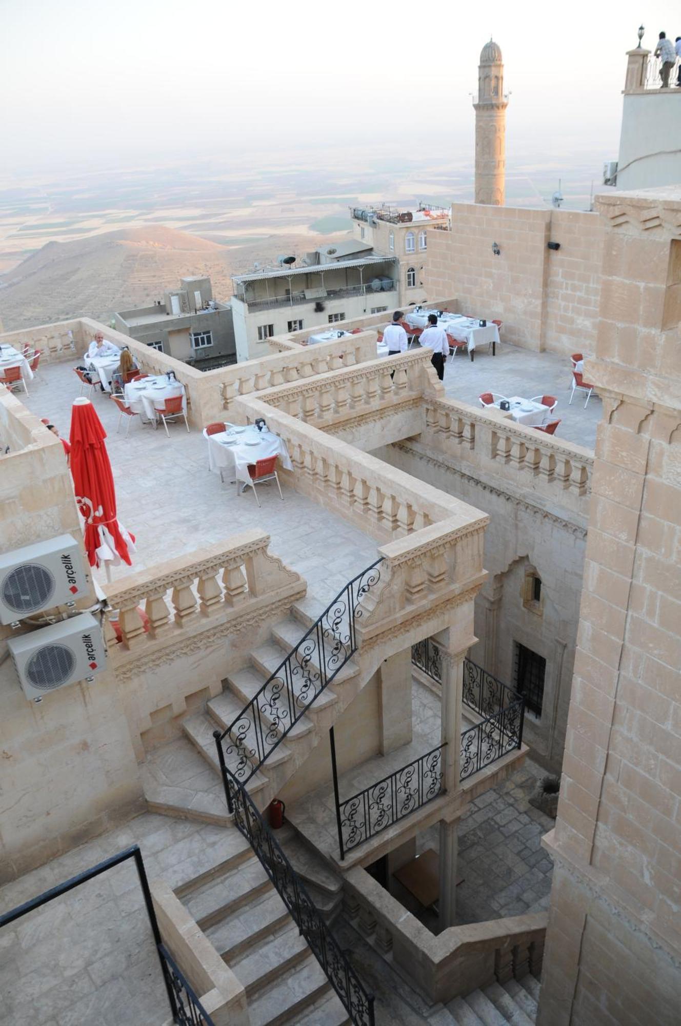 Zinciriye Hotel Mardin Exteriör bild